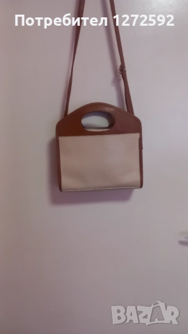 Малка дамска  чанта , снимка 2 - Чанти - 51985752
