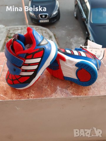 Оригинални детски кожени маратонки adidas номер 19 , снимка 2 - Детски маратонки - 29409115