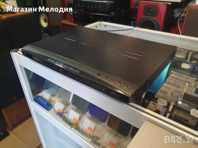 ДВД / DVD Elite PV-4000USB Работи, добър външен вид. Има USB. Няма дистанционно., снимка 7 - Плейъри, домашно кино, прожектори - 48412179