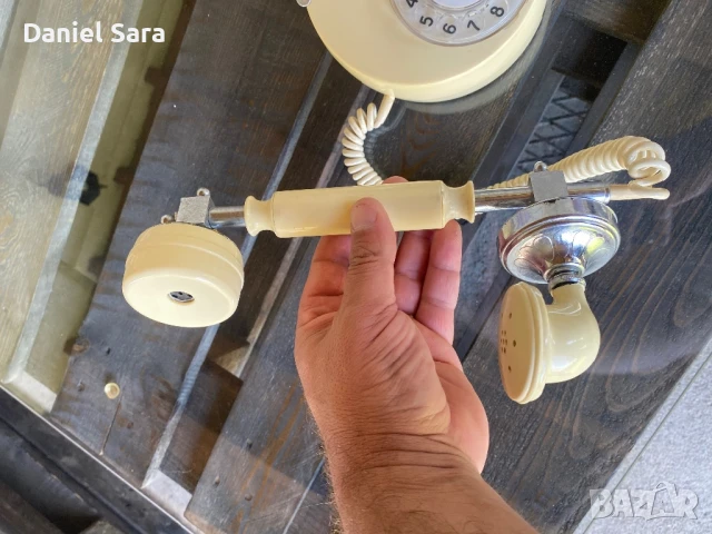 Стар Ретро телефон, снимка 3 - Антикварни и старинни предмети - 50552517