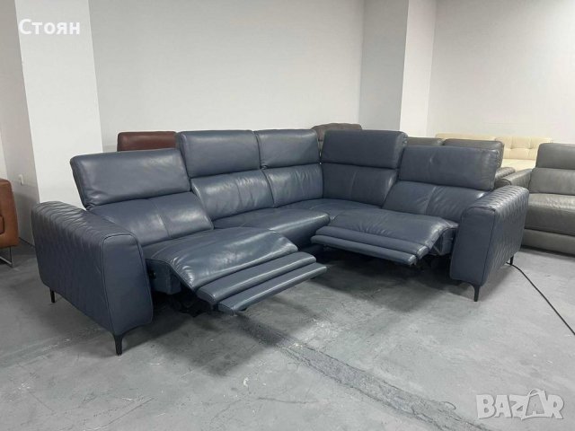 Син ъглов кожен диван с електрически релаксиращ механизъм, снимка 2 - Дивани и мека мебел - 39711931