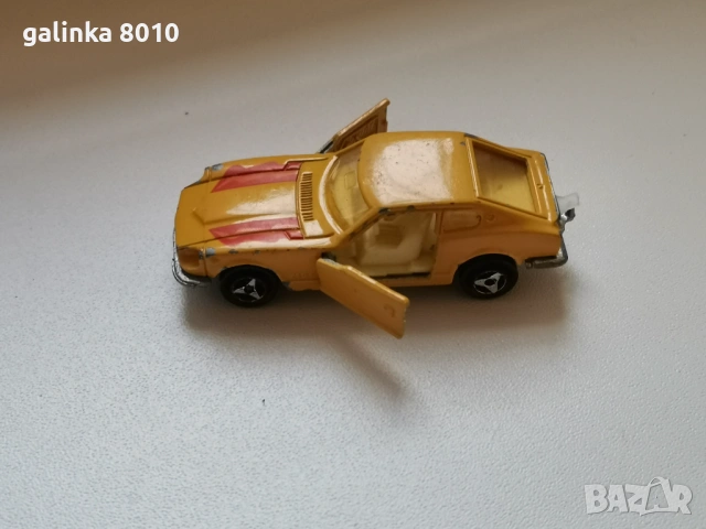 Стара метална количка