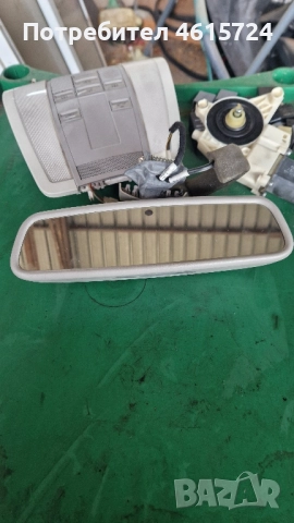 Огледало Mercedes w204 , снимка 2 - Части - 52342433