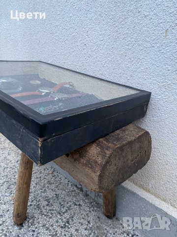 Дървена витринна кутия с капак, снимка 4 - Антикварни и старинни предмети - 44193763
