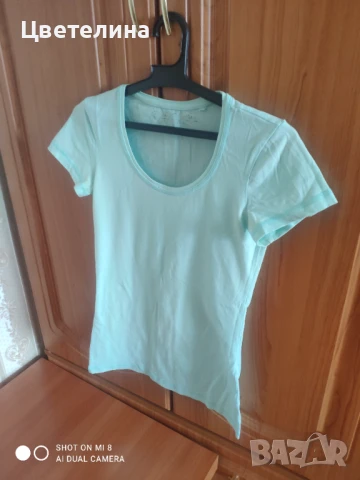 Дамски тениски размер М, снимка 3 - Тениски - 50567644