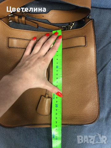 Michael Kors чанта за през рамото, снимка 5 - Чанти - 44809018