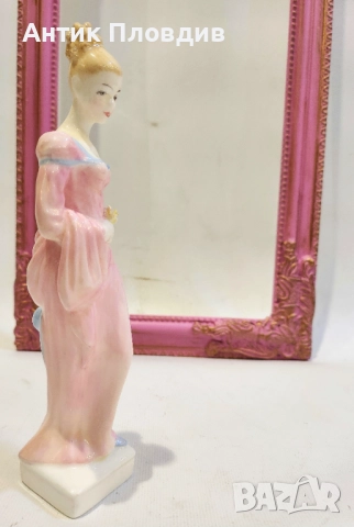 Колекционерска фигура Royal Doulton – “Daphne” (HN 2266), снимка 4 - Колекции - 52737036
