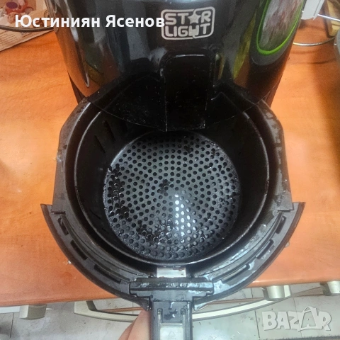 Продавам Air Fryer Star Light 1300W 2.6L, снимка 2 - Фритюрници - 54348218