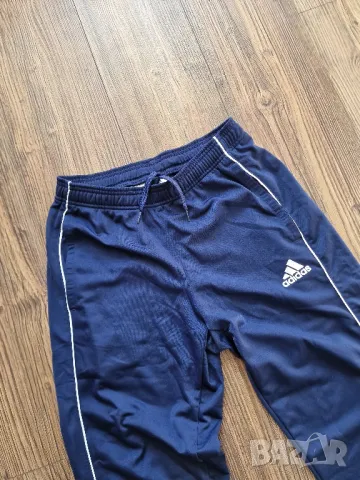 Страхотно мъжко спортно долнище ADIDAS размер S, снимка 3 - Спортни дрехи, екипи - 48961275