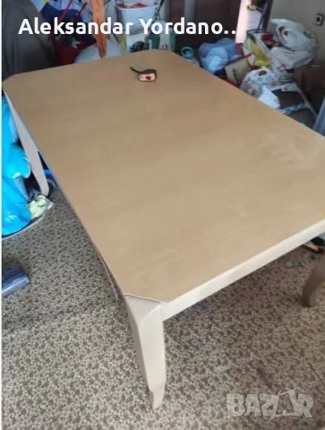 продавам трапезна маса