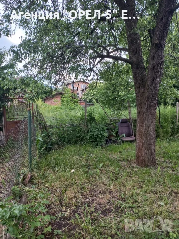 Продава две къщи в един двор гр. Перник, кв. Църква , снимка 10 - Къщи - 51085546