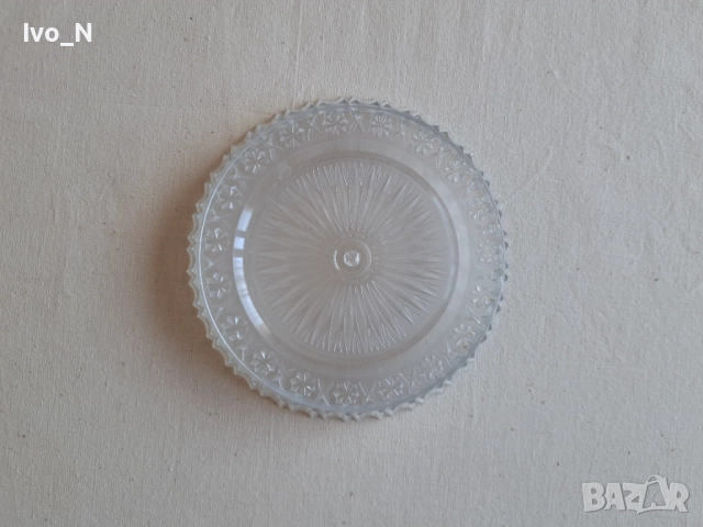 Пластмасови чинии с релеф., снимка 5 - Чинии - 51485179