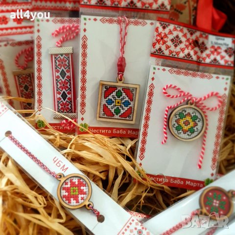 Ръчно бродирани мартеници, снимка 3 - Декорация за дома - 44507745