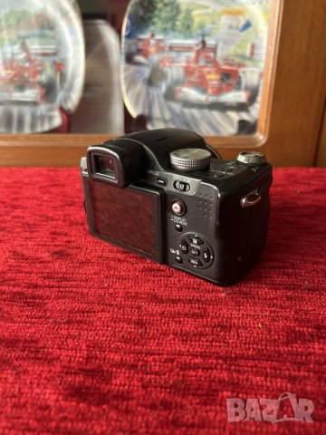 цифров фотоапарат Panasonic Lumix DMC-FZ8 с обектив Leica, снимка 4 - Фотоапарати - 56219830
