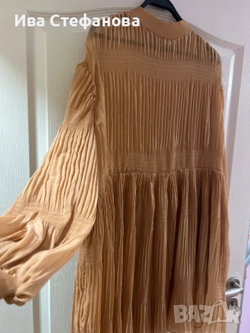 Нова феерична елегантна бежова nude цвят екрю плисе солей рокля , снимка 3 - Рокли - 37261636