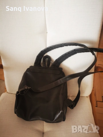 Дамска раница, снимка 3 - Раници - 54095773