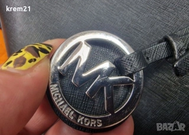 Michael Kors дамска черна чанта, снимка 2 - Чанти - 52476933