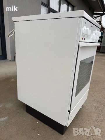 Печка с керамичен плот АЕГ 50 см широка, снимка 4 - Печки, фурни - 53719713