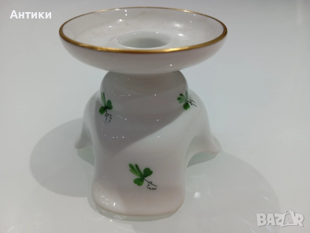 Красив порцеланов свещник маркиран 