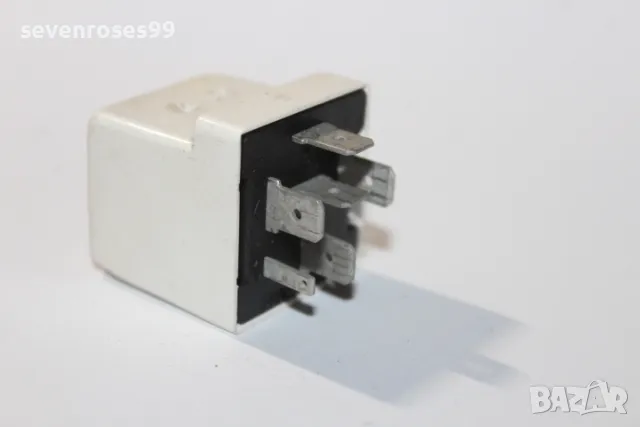 Реле Renault 7700822929, снимка 2 - Части - 48828726