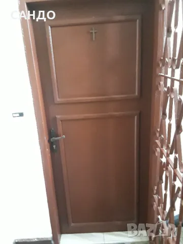 Врата за двустаен панелен апартамент