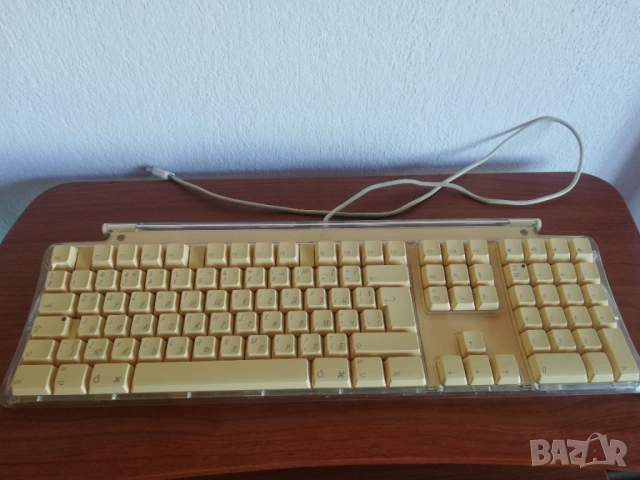 Apple Pro Keyboard M7803, снимка 4 - Клавиатури и мишки - 54326075