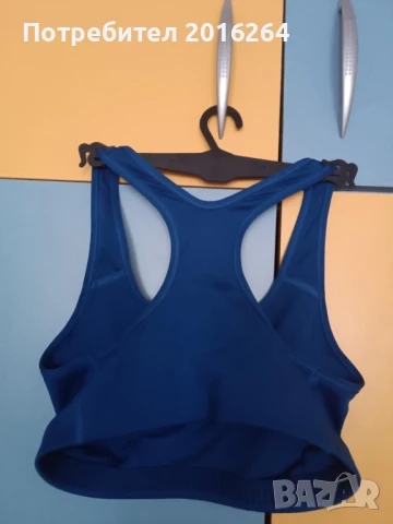Спортен сутиен Nike dri fit, снимка 3 - Спортни екипи - 51414614