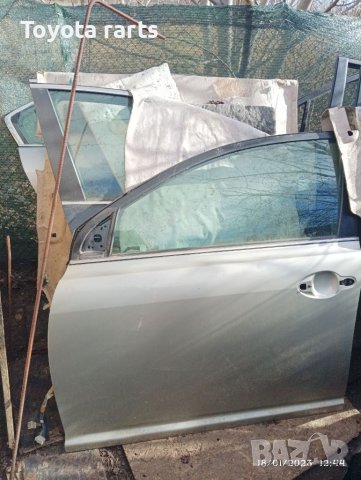 Врати за Тойоти Авенсис: комби, седан, хечбек , снимка 8 - Части - 39353804