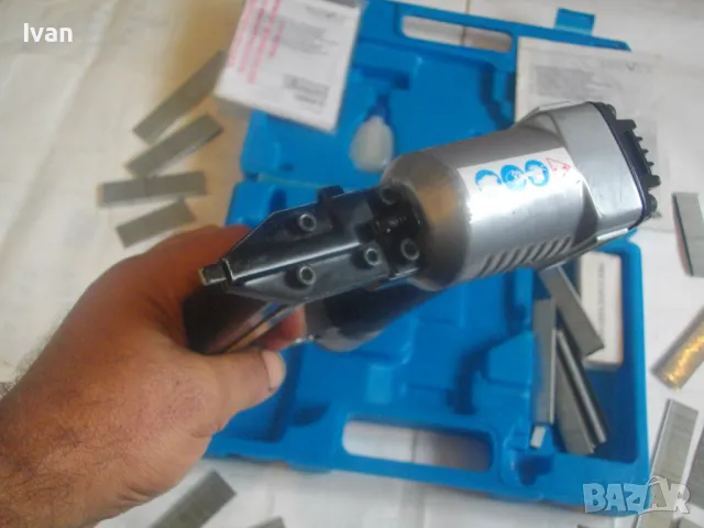 TROVEX KINZO HOLLAND НОВ ПНЕВМАТИЧЕН ТАКЕР ПЪЛЕН КОМПЛЕКТ комбиниран скоби пирони 16-32мм, снимка 10 - Други инструменти - 47782092