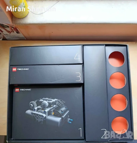 LEGO Technic 42056 Porsche 911 GT3 RS – 100% пълен, с кутия и книжка, снимка 7 - Колекции - 54011539