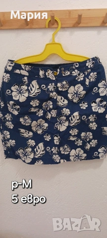 Дамски къси панталони и поли .Mango   Benetton ,Springfield , снимка 11 - Поли - 45372517