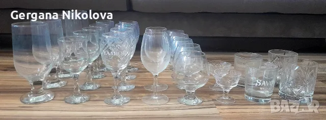 Стъклени чаши за вода и алкохол 
