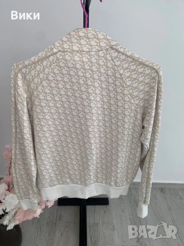 Guess оригинално горнище, снимка 7 - Спортни екипи - 53018742