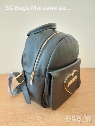 Moschino дамска чанта тип раница дамска раница код 123, снимка 9 - Раници - 48479826