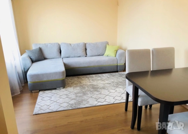 Тристаен апартамент под наем в Каршияка/Град Пловдив