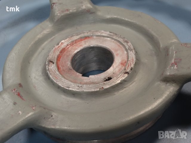 Ръчно колело за металообработващи машини Ф320, снимка 4 - Резервни части за машини - 30272136