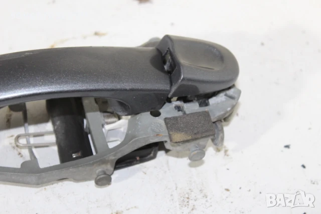 Дръжка външна задна лява Фолксваген Голф 5 Джета VW Golf 5 Jetta  1K0837886A, снимка 2 - Части - 50659538