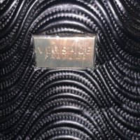 Нова чанта Versace Parfums large Handbag, оригинал, снимка 6 - Чанти - 30980931