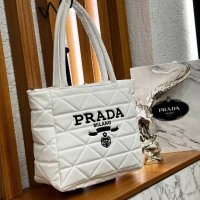 Дамски чанти Prada , снимка 9 - Чанти - 42862707