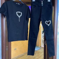 Дамски дънки и дамска тениска  , снимка 1 - Комплекти - 44320766