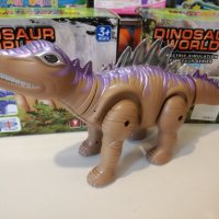 Ходещ динозавър със звук и светлина, снимка 1 - Музикални играчки - 31090560