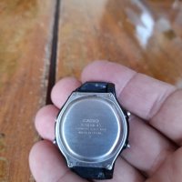 Стар часовник Casio, снимка 2 - Антикварни и старинни предмети - 42273543
