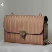 Елегантна дамска чанта с 3 прегради в луксозен дизайн - ЛУКС, снимка 2 - Чанти - 44353644
