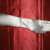 Нови бели сатенени ръкавици с панделка и камъчета , снимка 6 - Ръкавици - 44802362