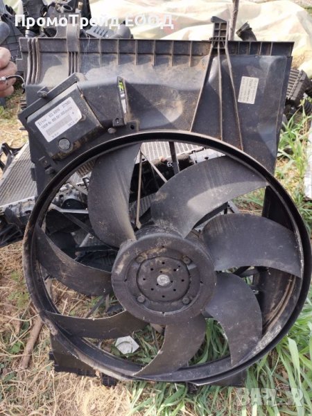 Вентилатор перка охлаждане Мерцедес Ц220 С клас Mercedes C220 W203 377683 885.001.995 A2035000293, снимка 1