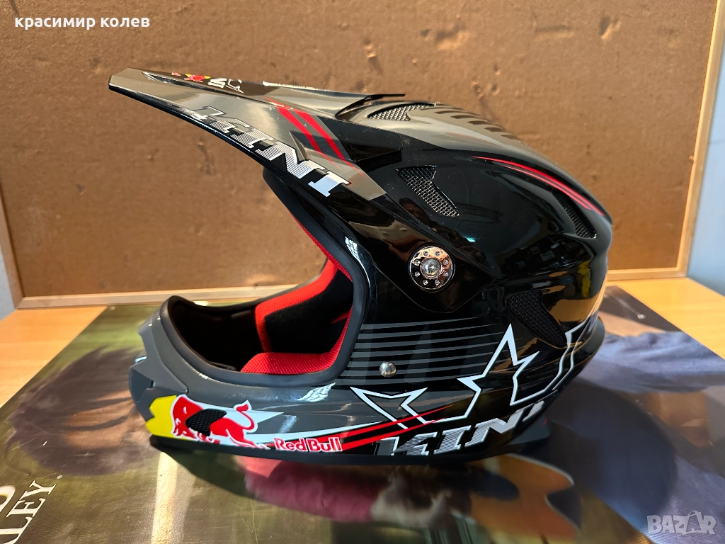 кросова каска "HELMET KINI RED BUL"/L/, снимка 1