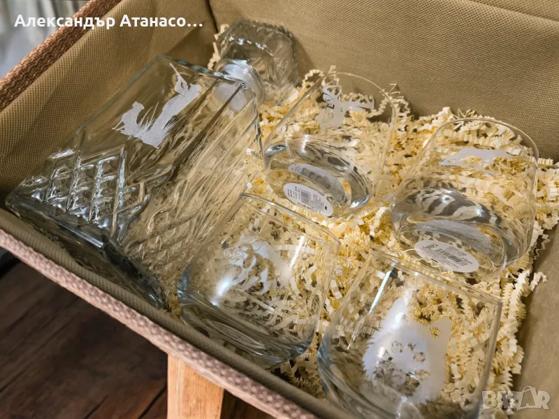 Гравиран сет от Гарафа,Четири чаши за уиски,Подаръчна бамбукова кутия, снимка 1