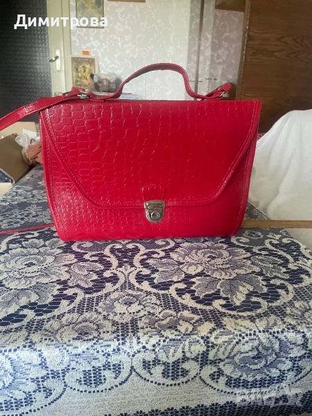 Лачена дамска чанта - червена, снимка 1