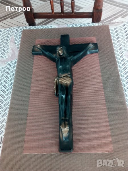 Предлагам старо разпятие .Керамика., снимка 1