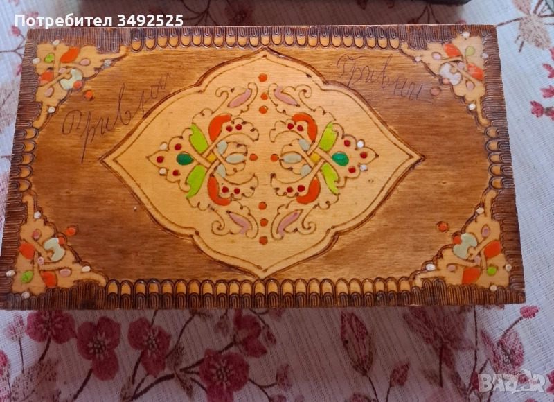 Стара дървена кутия за бижута, снимка 1